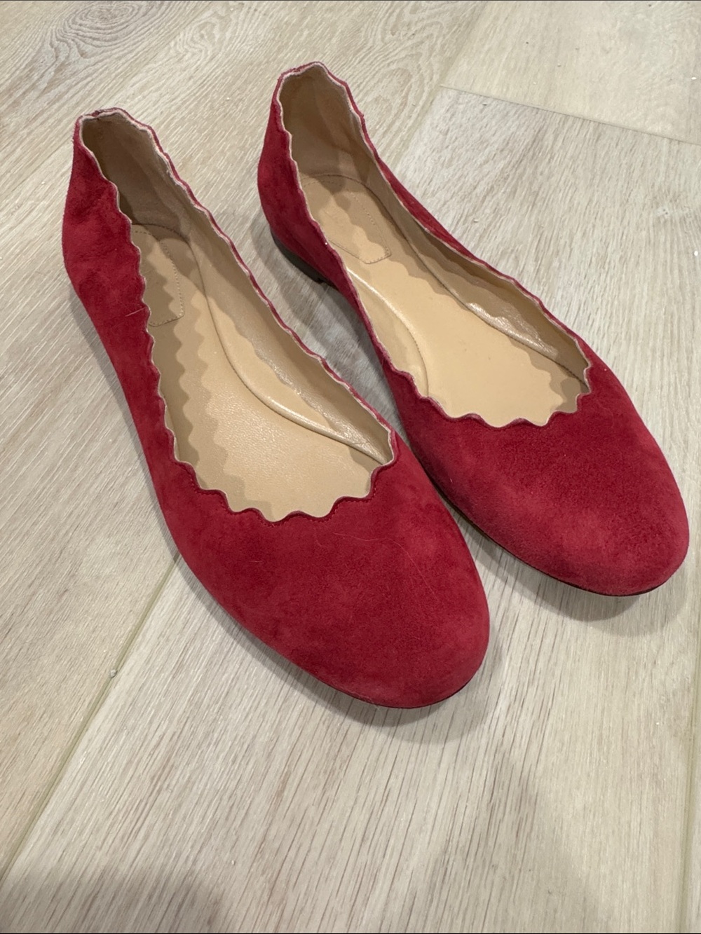 Chloe Lauren Red Scalloped Edge Women's Ballet Flats